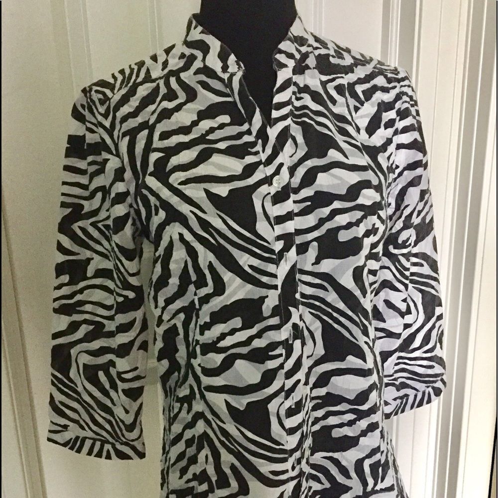 Beautiful blouse by Kim Rodgers size medium
